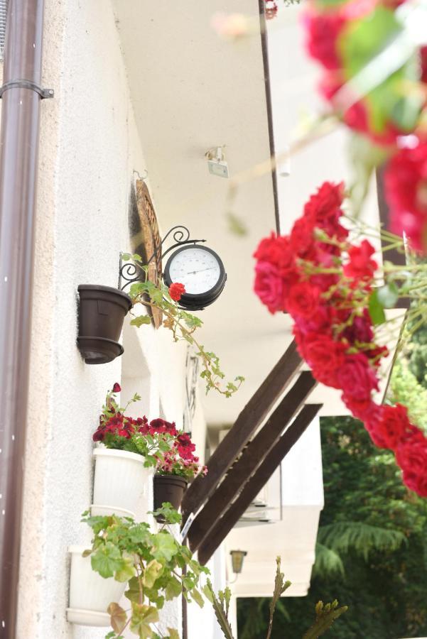 Eke Irin Apartments أوهغيد المظهر الخارجي الصورة