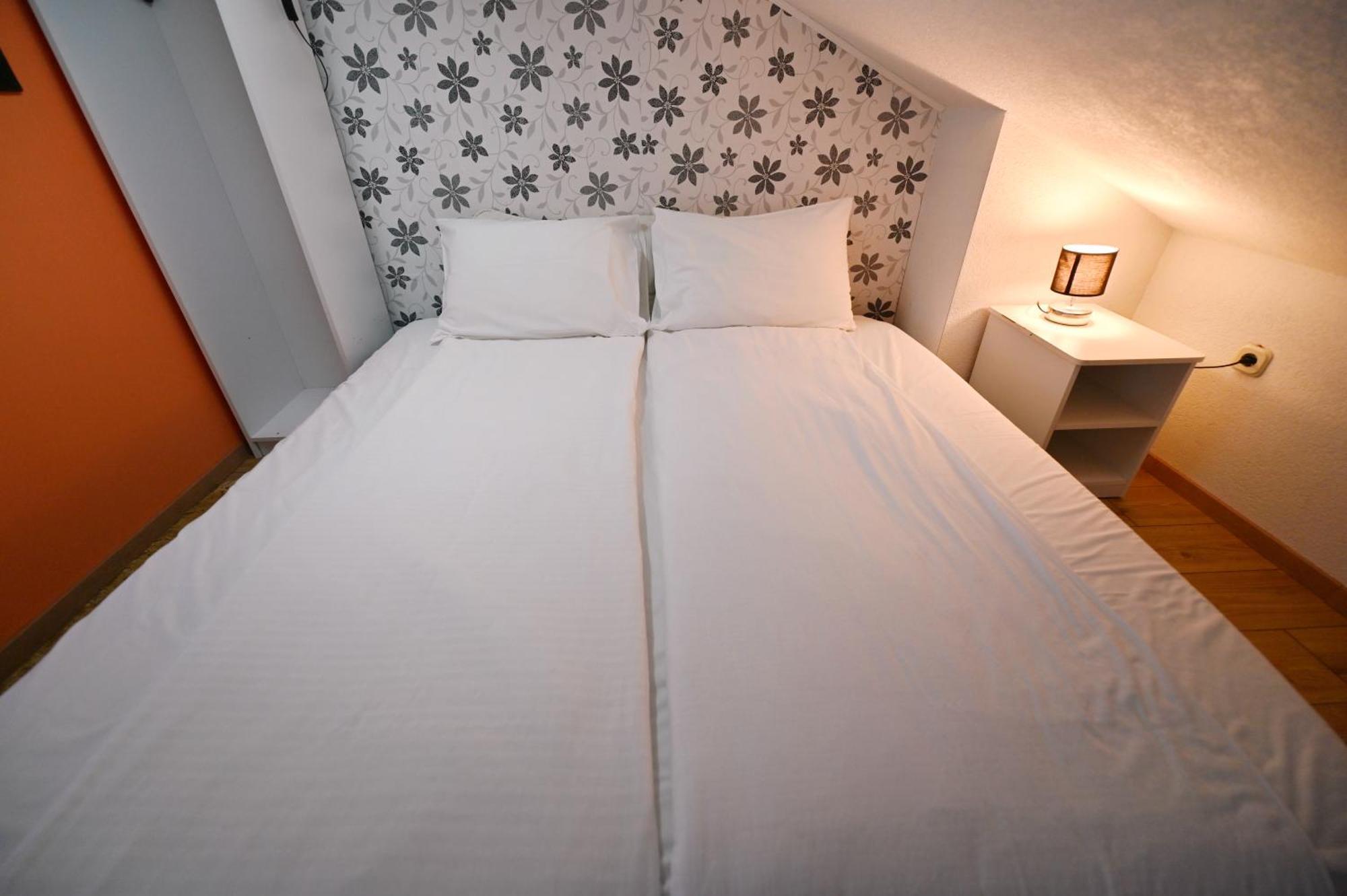 Eke Irin Apartments أوهغيد المظهر الخارجي الصورة