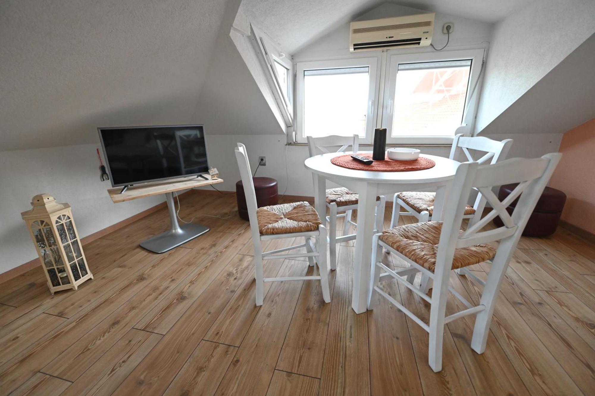 Eke Irin Apartments أوهغيد المظهر الخارجي الصورة
