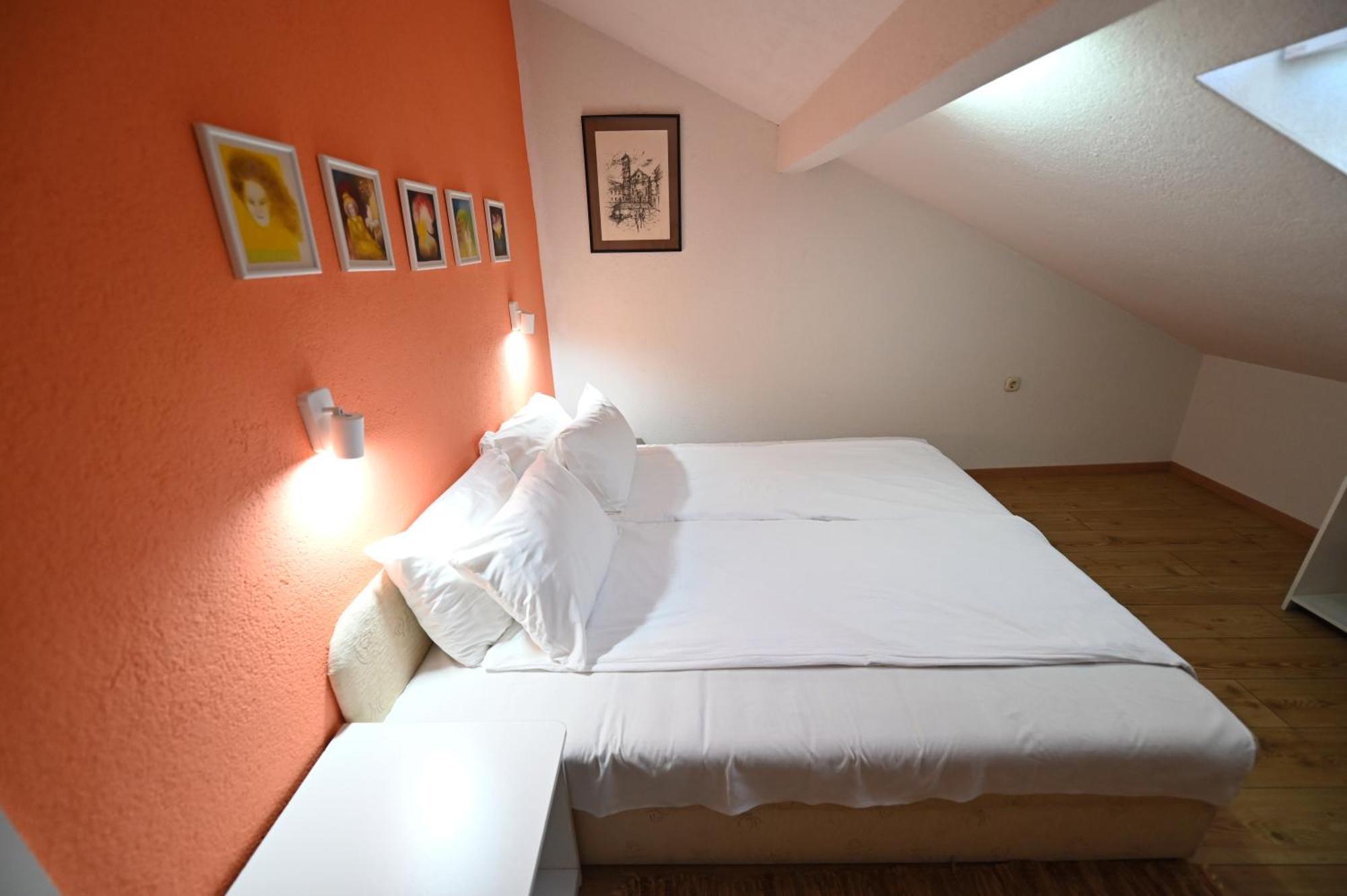 Eke Irin Apartments أوهغيد المظهر الخارجي الصورة
