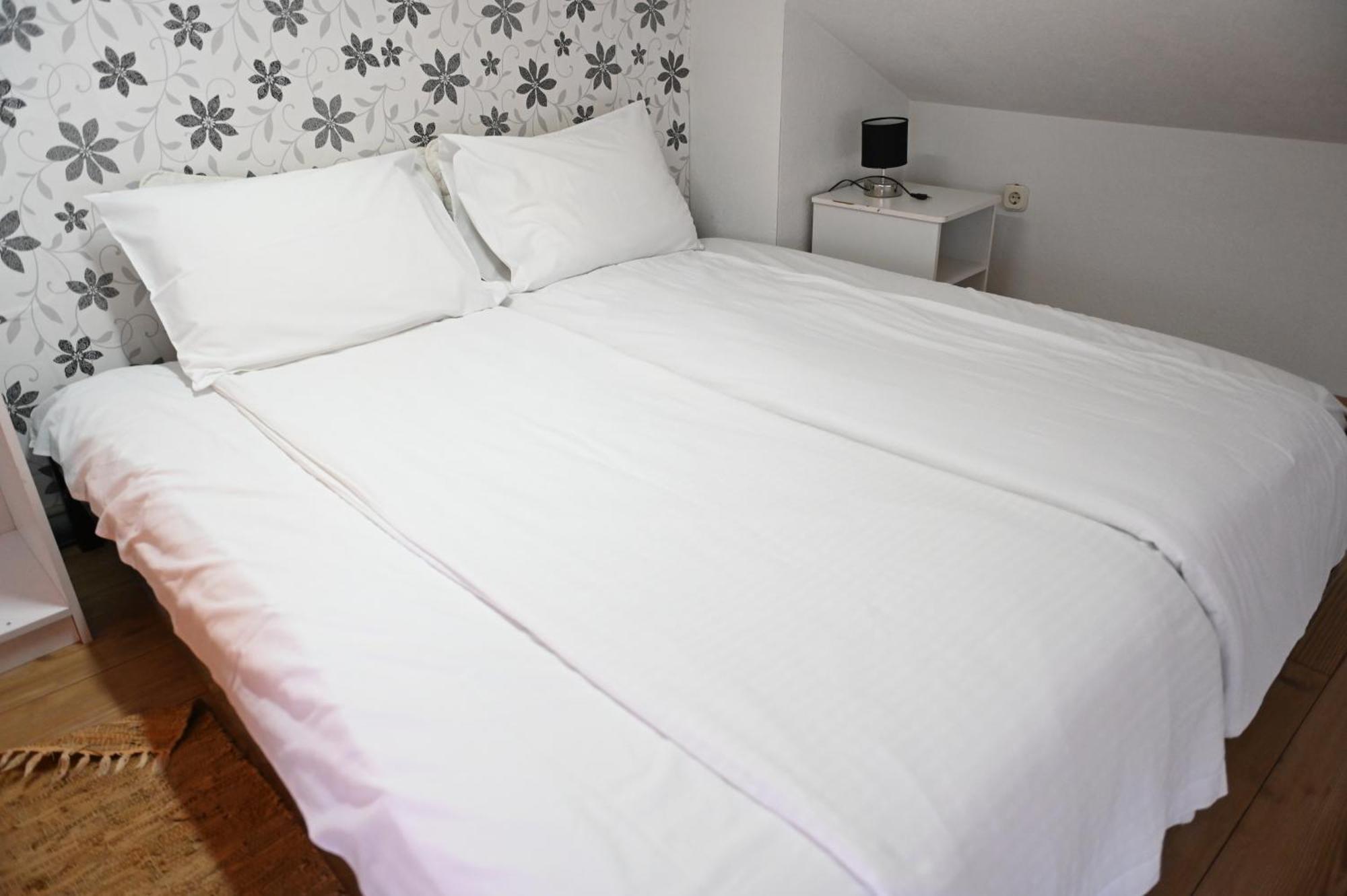 Eke Irin Apartments أوهغيد المظهر الخارجي الصورة
